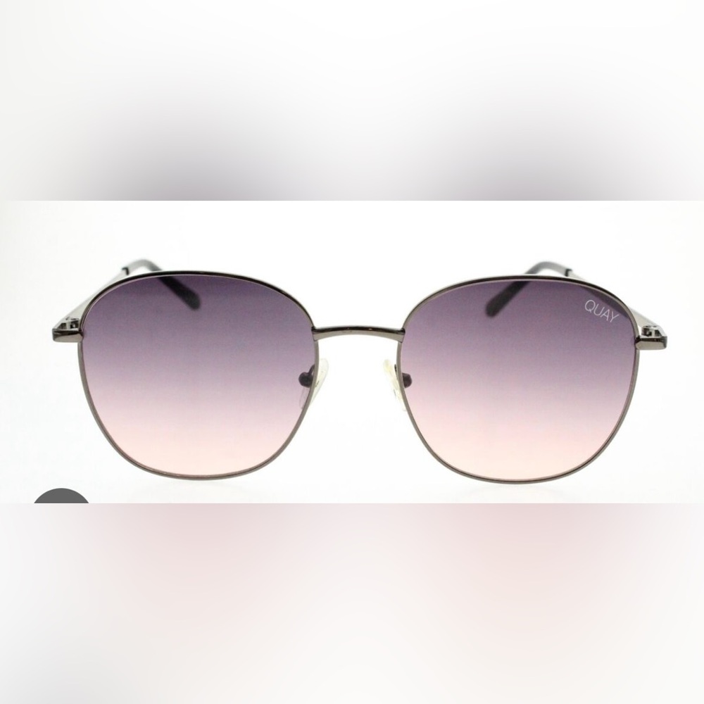 Quay Australia Round Metal Sunglasses in Purple to Pink Gradient
